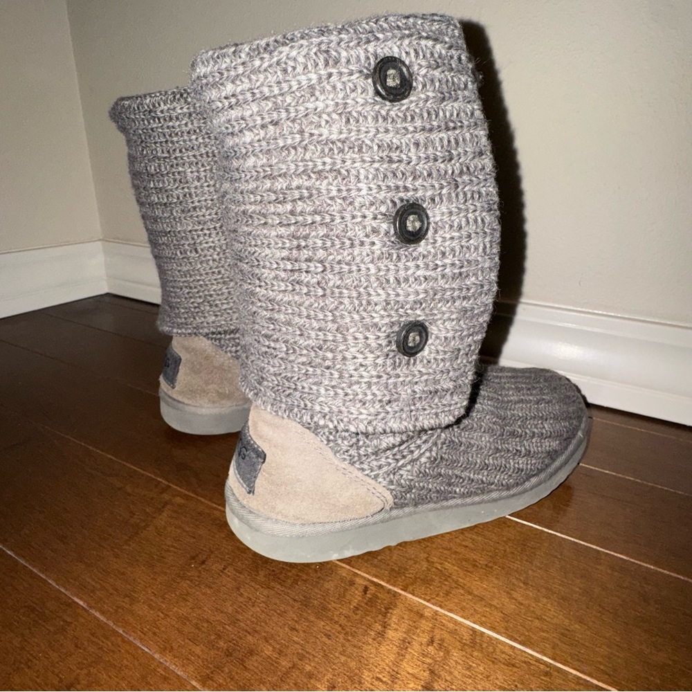 UGG Boots Gray Cardy Sweater Tall or Short Boots Size 7 - Picture 6 of 16